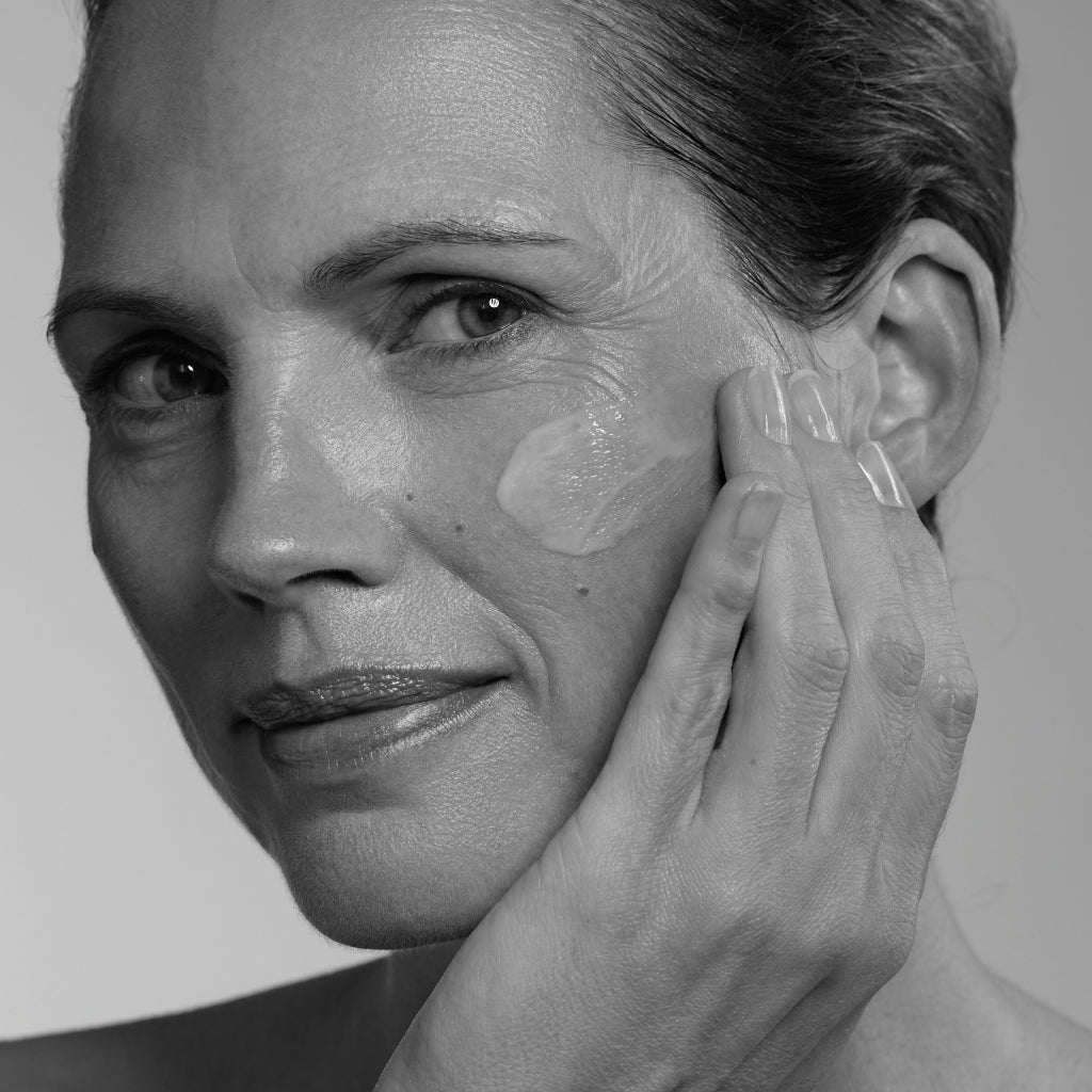 PRECISION CARE COLLAgen3D™ Gel Mask - QMS Medicosmetics UK